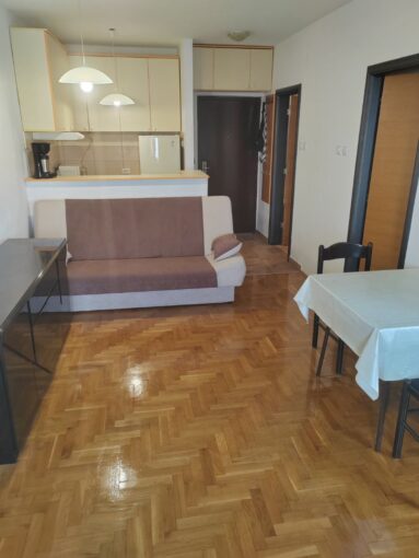 Сдается 2-к квартира, 33 кв.м в Нови-Саде, Телеп, #1809_1