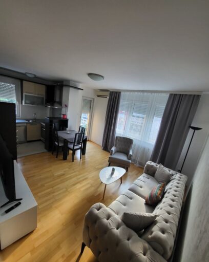Сдается 3-к квартира, 56 кв.м в Нови-Саде, Грбавица, #1810_1