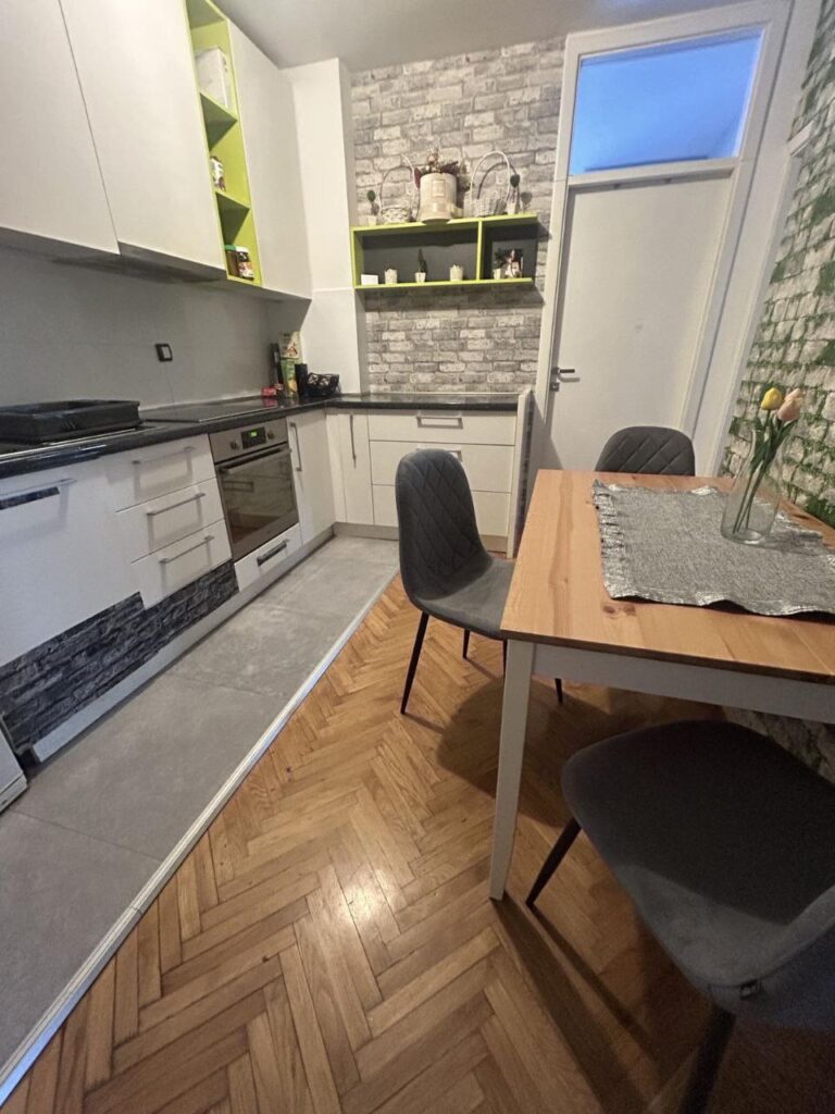 Продается 3-к квартира, 63 кв.м в Нови-Саде, Грбавица, #1159_1