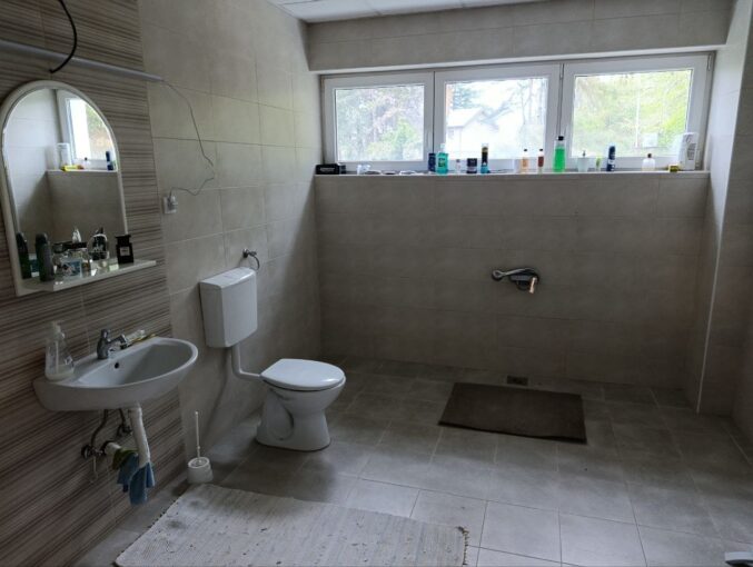 Продается туристический объект площадью 850 кв.м в Сремской Каменице, #1242_4