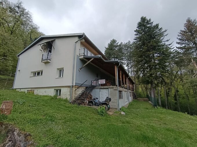 Продается туристический объект площадью 850 кв.м в Сремской Каменице, #1242_5