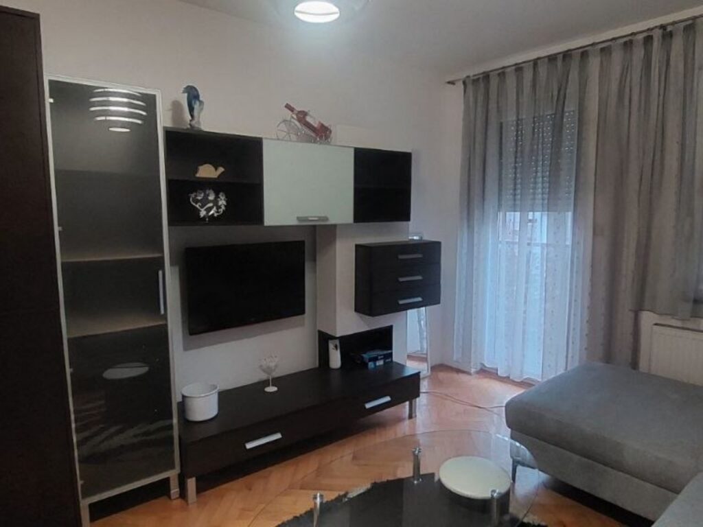 Сдается 2-к квартира, 41 кв.м в Нови-Саде, Нова Детелинара, #1845_1