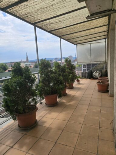 Продается 2-эт, 4-к квартира-дуплекс, 148 кв.м в центре Нови-Сада, #1174_7