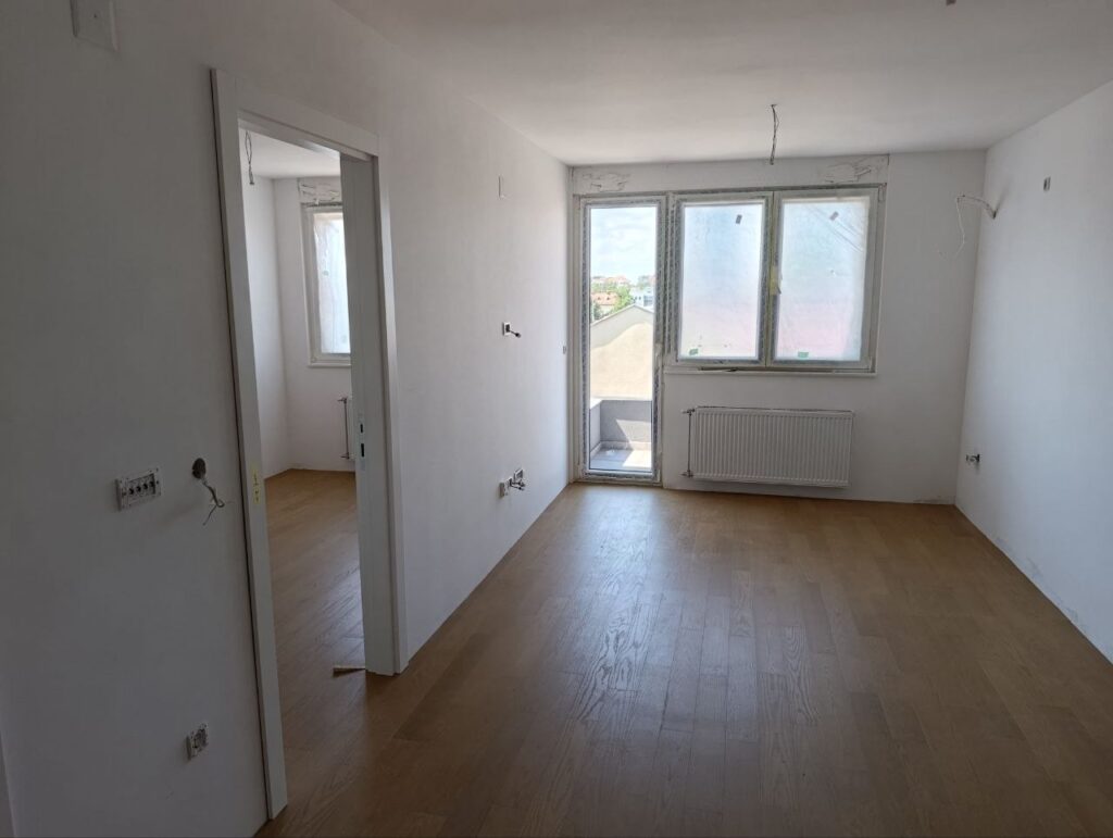 Продается новая 2-к квартира, 45 кв.м в Нови-Саде, Телеп, #1175_1