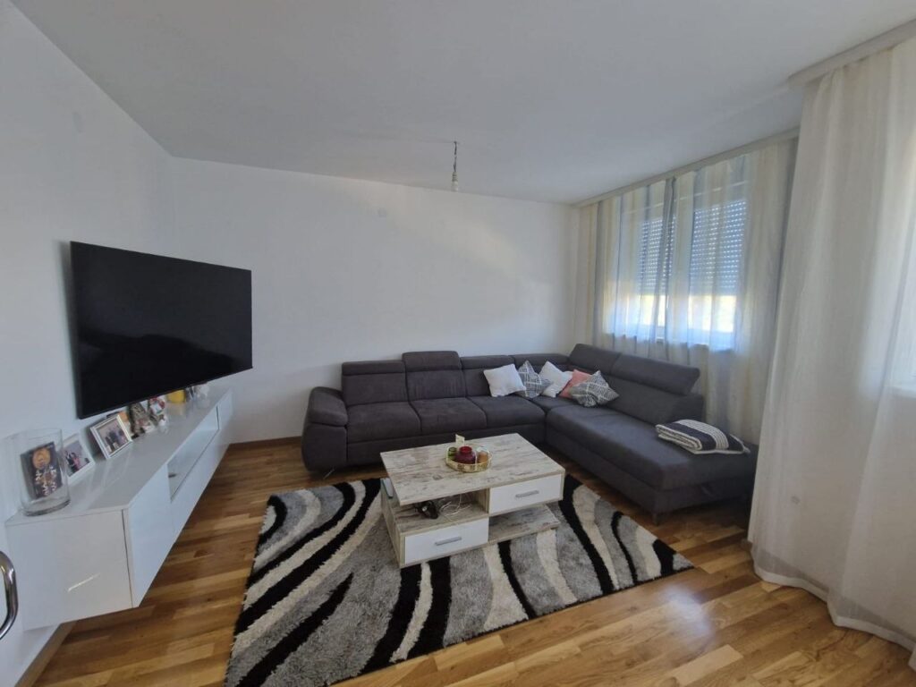 Продается 4-к квартира, 78 кв.м в Нови-Саде, Адице, #1180_1