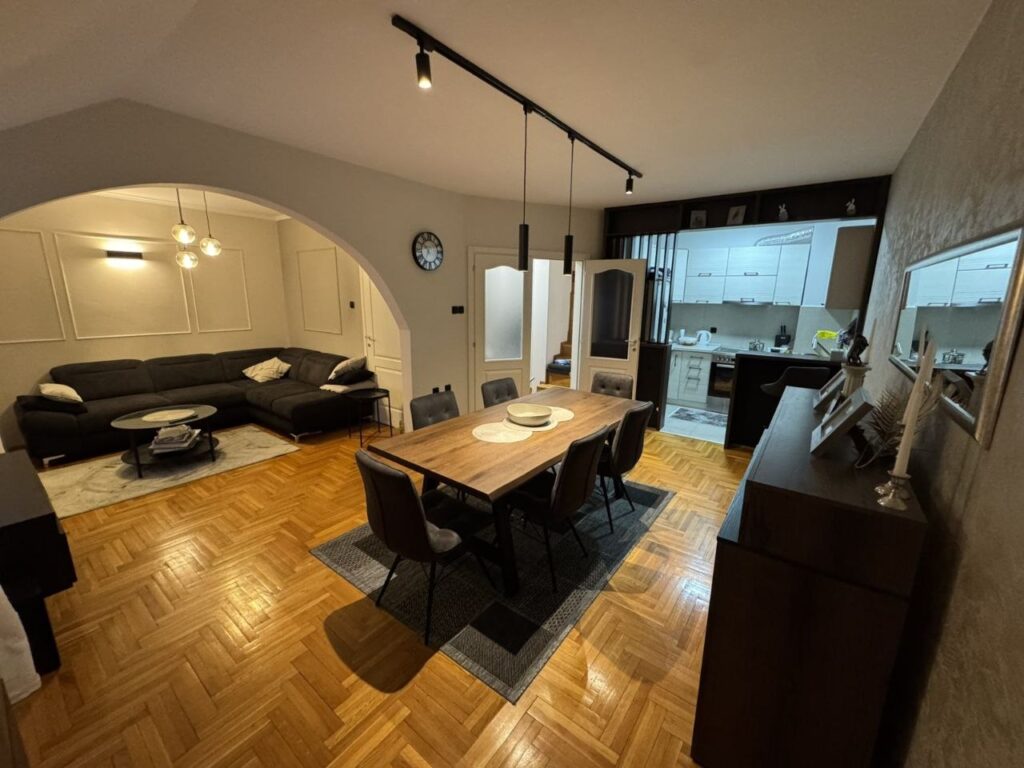 Продается двухэтажная 3-к квартира, 80 кв.м в Нови-Саде, Нова Детелинара, #1184_1