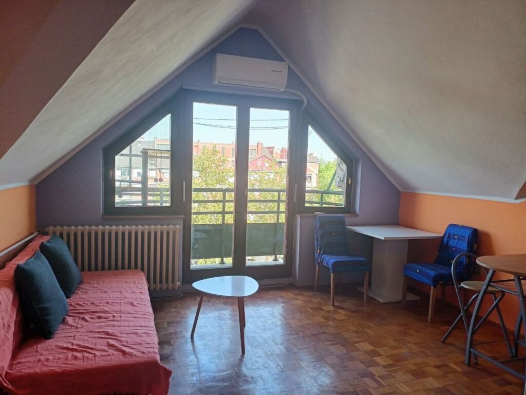 Сдается 1-к квартира, 28 кв.м в Нови-Саде, Ново Насеље, #1871_1