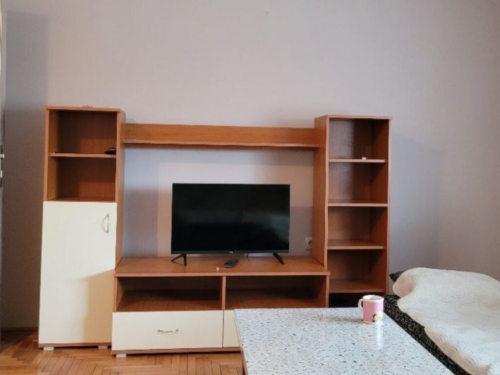Сдается 1-к квартира, 28 кв.м в Нови-Саде, Нова Детелинара, #1884_1