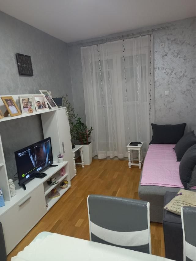 Сдается 2-к квартира, 40 кв.м в Нови-Саде, Адице, #1892_1