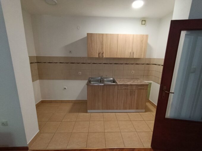 Сдается 2-к квартира, 37 кв.м в Нови-Саде, Грбавица, #1895_9