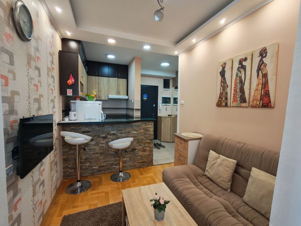 Продается 2-к квартира, 32 кв.м в Суботице, Центр, #1195_1