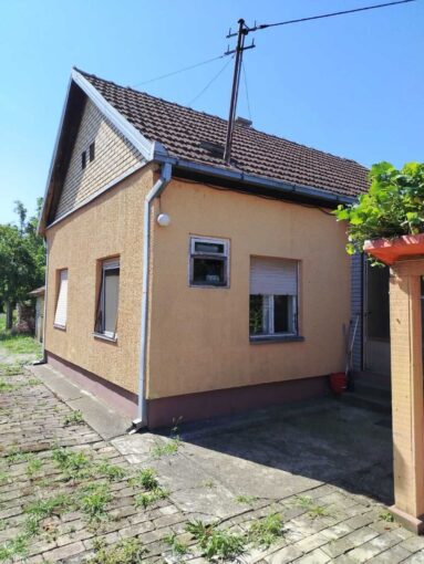 Продается дом, 54 + 15 кв.м, в 35 км от Нови-Сада, #1250_1