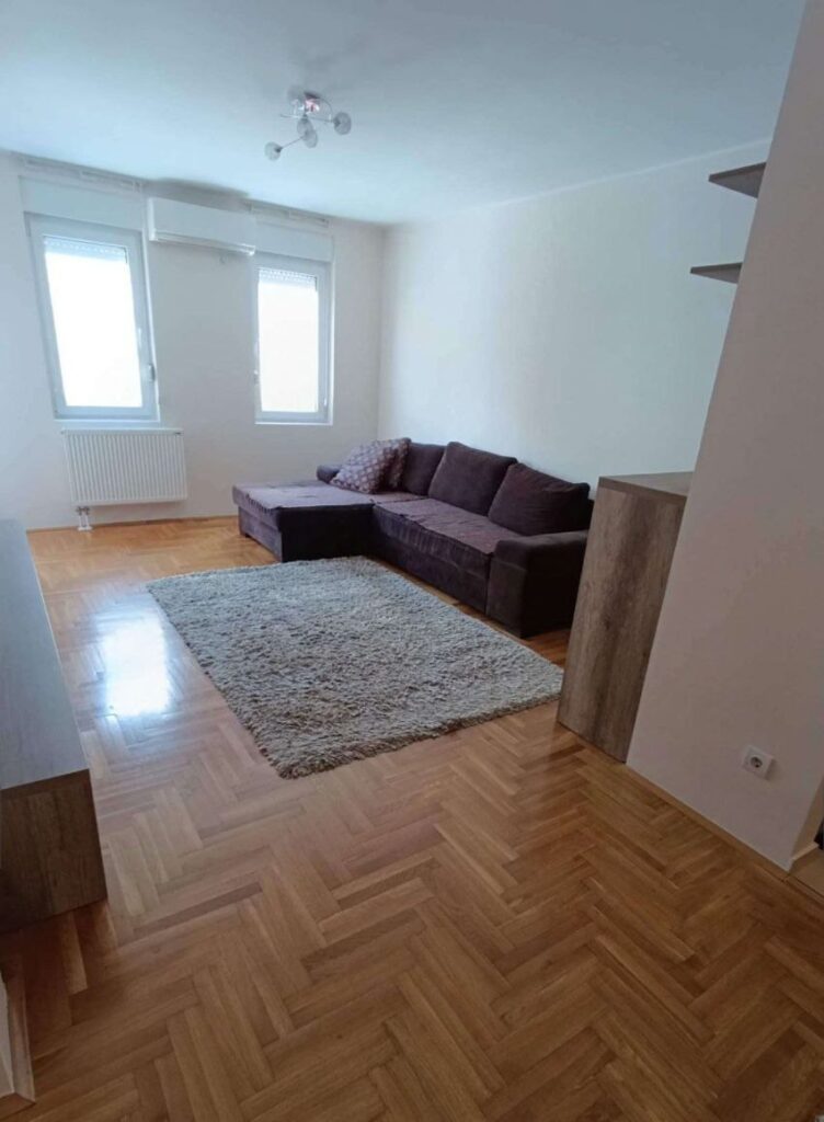 Сдается 2-к квартира, 51 кв.м в Нови-Саде, Детелинара, #1901_1