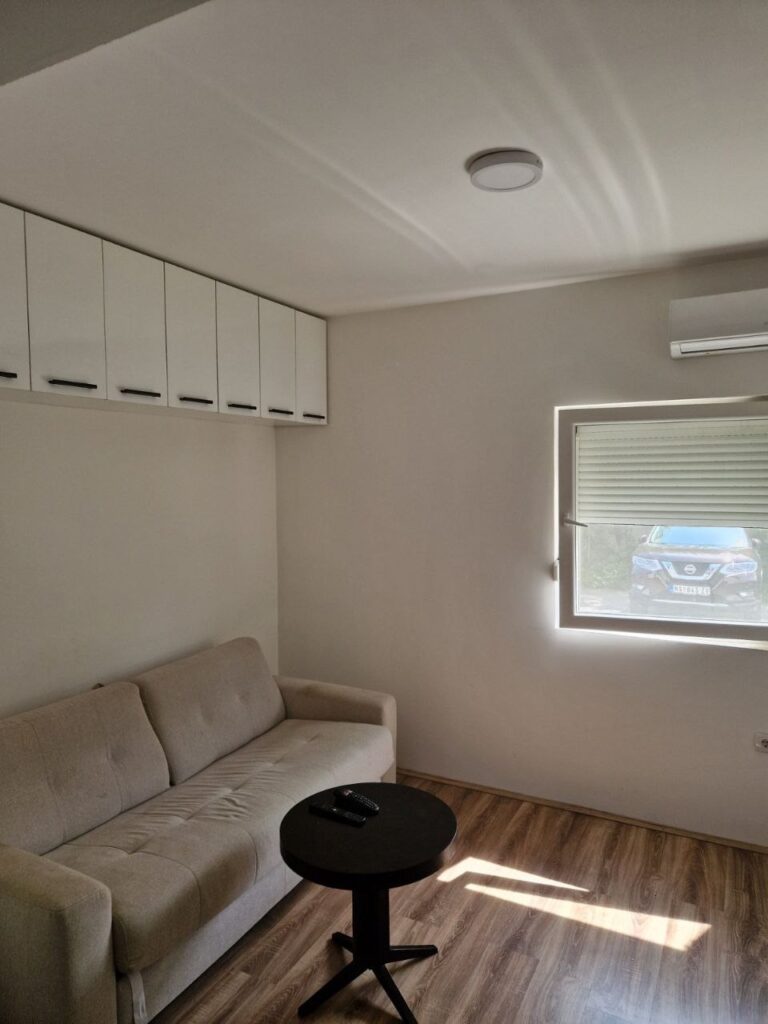 Сдается студия, 23 кв.м в Нови-Саде, Ветерничка Рампа, #1907_1